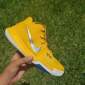 Kyrie 3